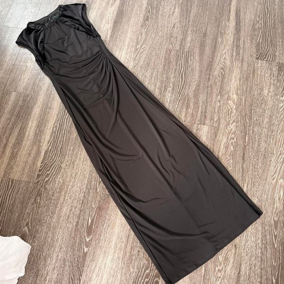 Black Velvet Cutout Maxi Dress - Picture 8 of 9